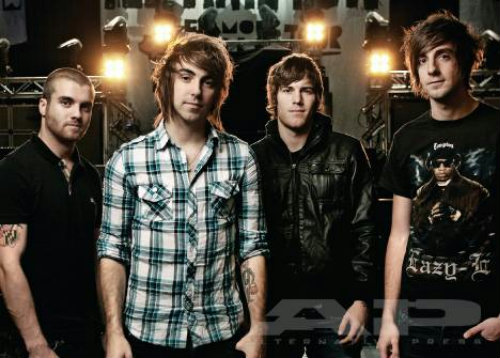 All Time Low - A Love Like War (ft. Vic Fuentes) (Single) (2013)