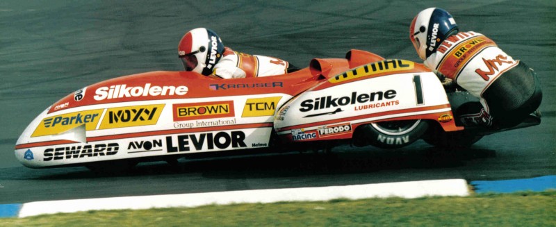 История мотоспорта: падение Стива Вебстера и Тони Хьюитта на Гран При Голландии 1985