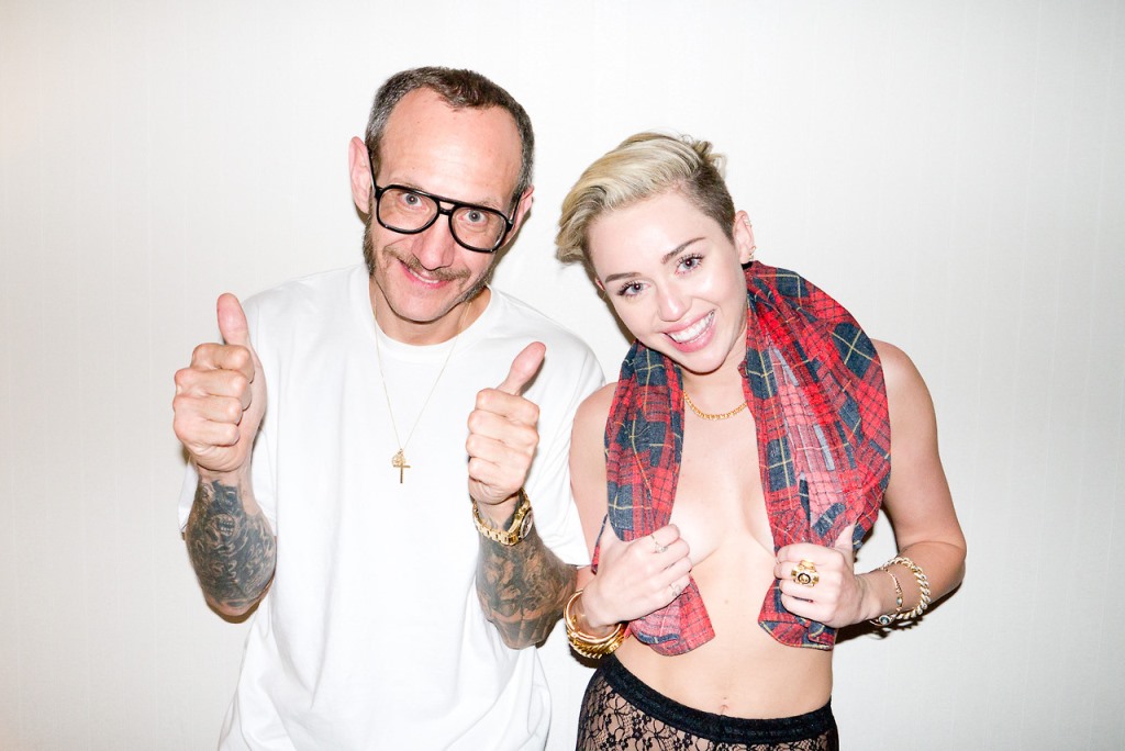 Miley Cyrus Fotos de Escandalo