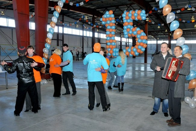 Working celebrations to mark the opening of a new production hall