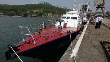 Пограничный корабль "Соболь" принят в строй во Владивостоке