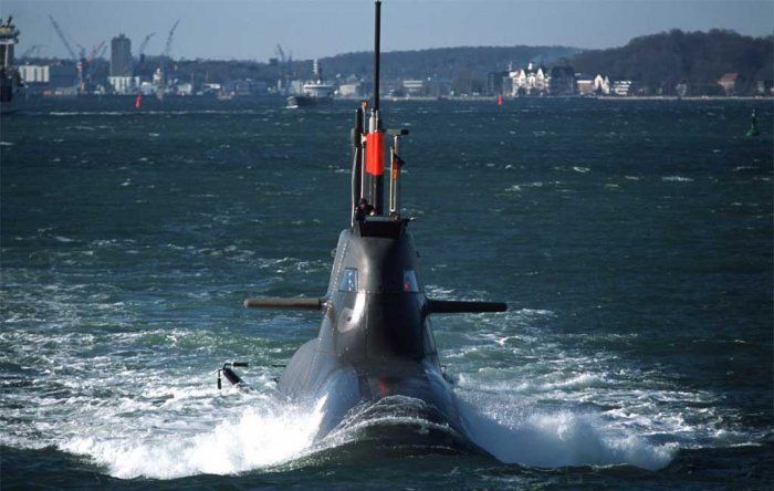 Germany launched the modern submarine, a hydrogen fuel cell
