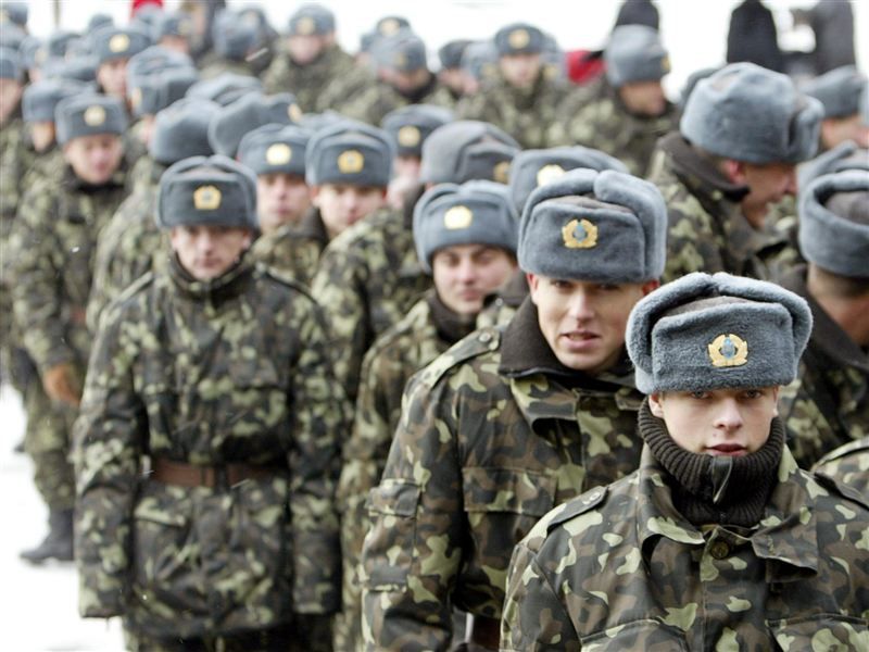 Гриценко: Янукович разрушит украинскую армию окончательно