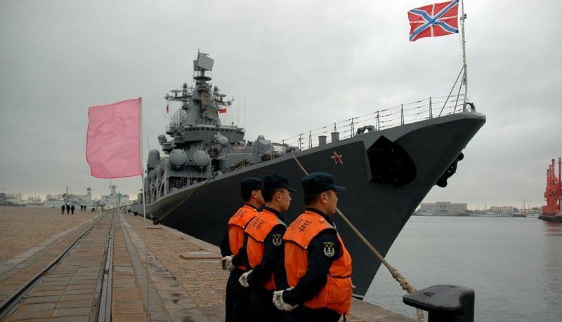 Привет из Китая. Российско-Китайские военно-морские учения "Мо
рское взаимодействие - 2012"