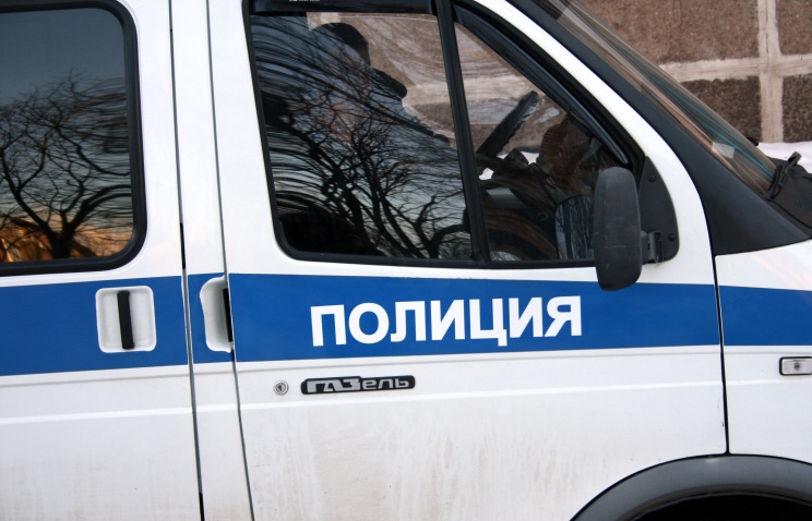 Неизвестный ранил из травматики трех человек в магазине на севере Москвы