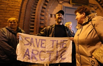 Активисты Greenpeace покинут Россию, когда вопрос будет урегулирован юридически - Иванов