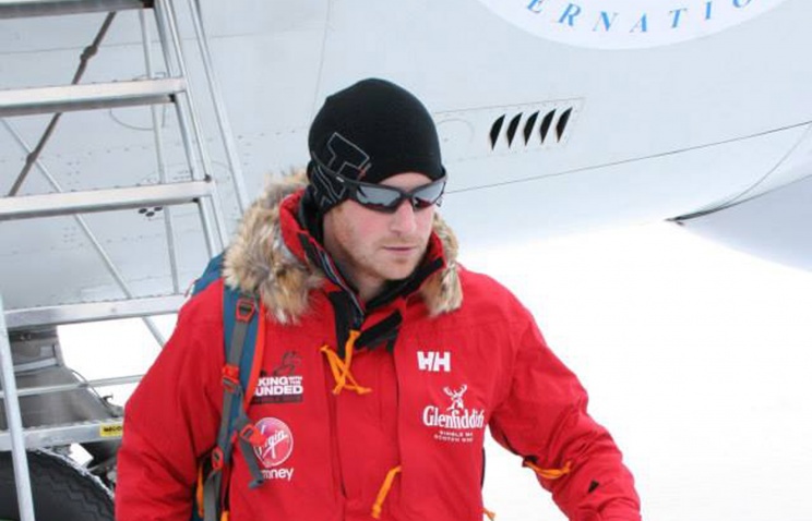 Британский принц Гарри проходит акклиматизацию на российской антарктической станции
