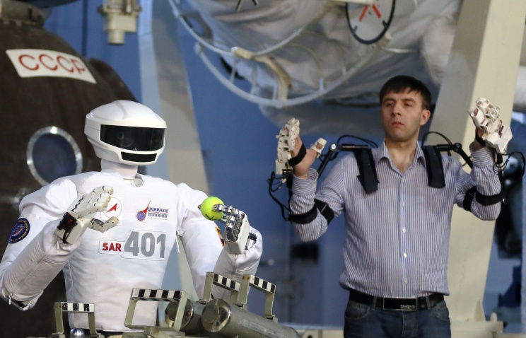 В России представили антропоморфного робота, который в будущем может работать на МКС