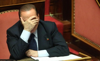 Сенат парламента Италии проголосует по вопросу исключения Берлускони из своего состава