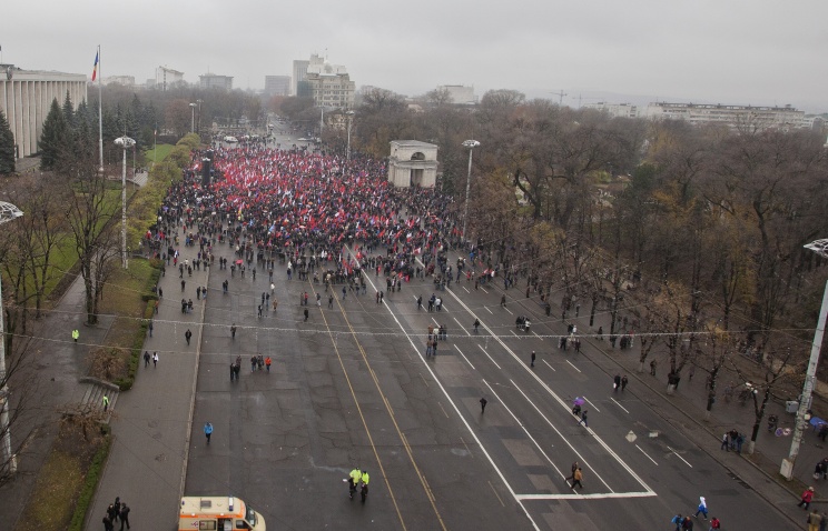 В Молдавии оппозиция устроила серию акций протеста против соглашения об ассоциации с ЕС