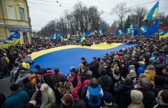 Депутаты от оппозиции заблокировали работу парламента Украины