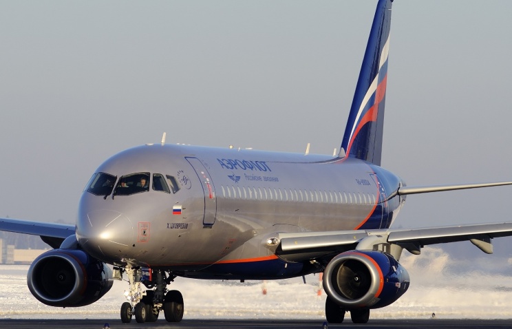 Superjet 100 совершил вынужденную посадку в Челябинске
