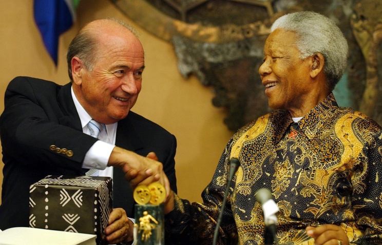 Президент ФИФА Йозеф Блаттер выразил соболезнования в связи с кончиной Нельсона Манделы