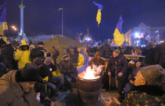 Украинская оппозиция не ответила на предложение Януковича провести "круглый стол"