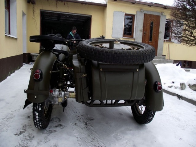 Отреставрированный мотоцикл Урал МВ-750 1963
