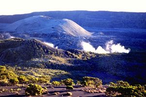 10 самых интересных вулканов, на которые можно подняться