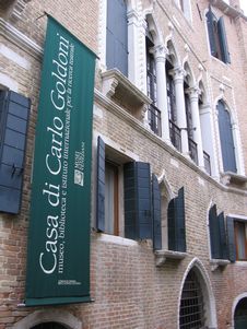 Италия: именинников будут принимать в музеях бесплатно еще один год