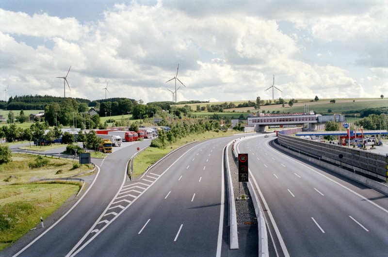 В Германии планирует ввести дорожный налог для иностранных автомобилистов