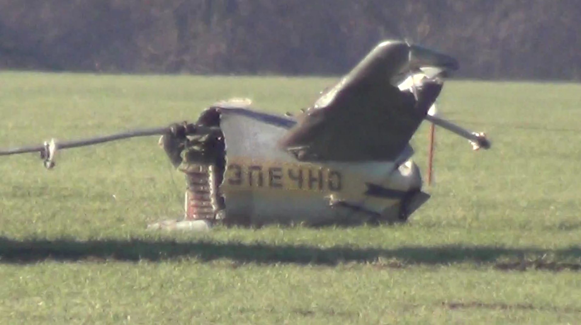 Бортмеханик и стрелок чудом выжили в катастрофе вертолета под Киевом