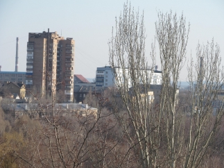В Донецке продолжают восстанавливать город после буйства стихии