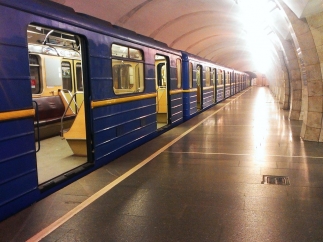 В Киеве из-за ЧП закрыли четыре станции метро