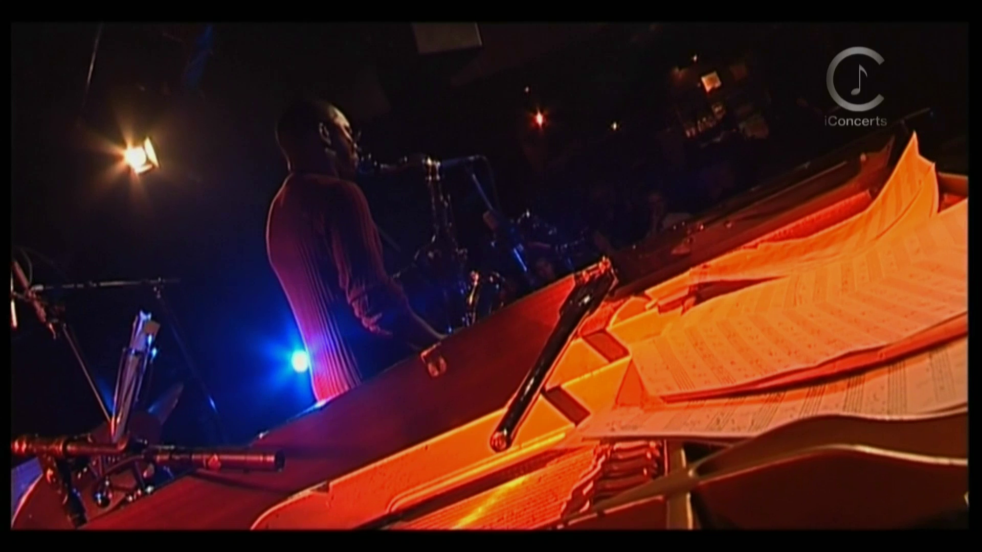 2002 Ravi Coltrane Quintet - Live in Paris [HDTV 1080p] 9