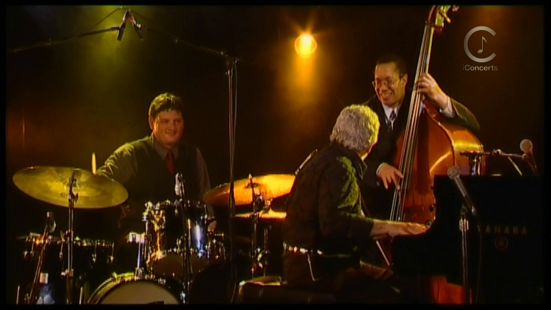 2004 Monty Alexander Trio - Live at The New Morning (Live in Paris) [HDTV 1080p] 10